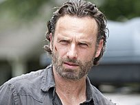 Klicke auf die Grafik für eine vergrößerte Ansicht

Name: andrew-lincoln-rick-grimes-walking-dead.jpg
Ansichten: 148
Größe: 370,3 KB
ID: 4514330