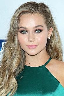 Klicke auf die Grafik für eine vergrößerte Ansicht

Name: Brec Bassinger.jpg
Ansichten: 460
Größe: 277,6 KB
ID: 4582052